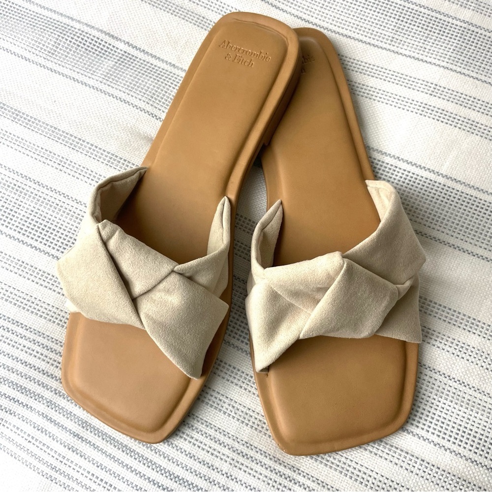 Abercrombie & Fitch Square Toe Faux Suede Knotted Slide Sandals Light Beige 9